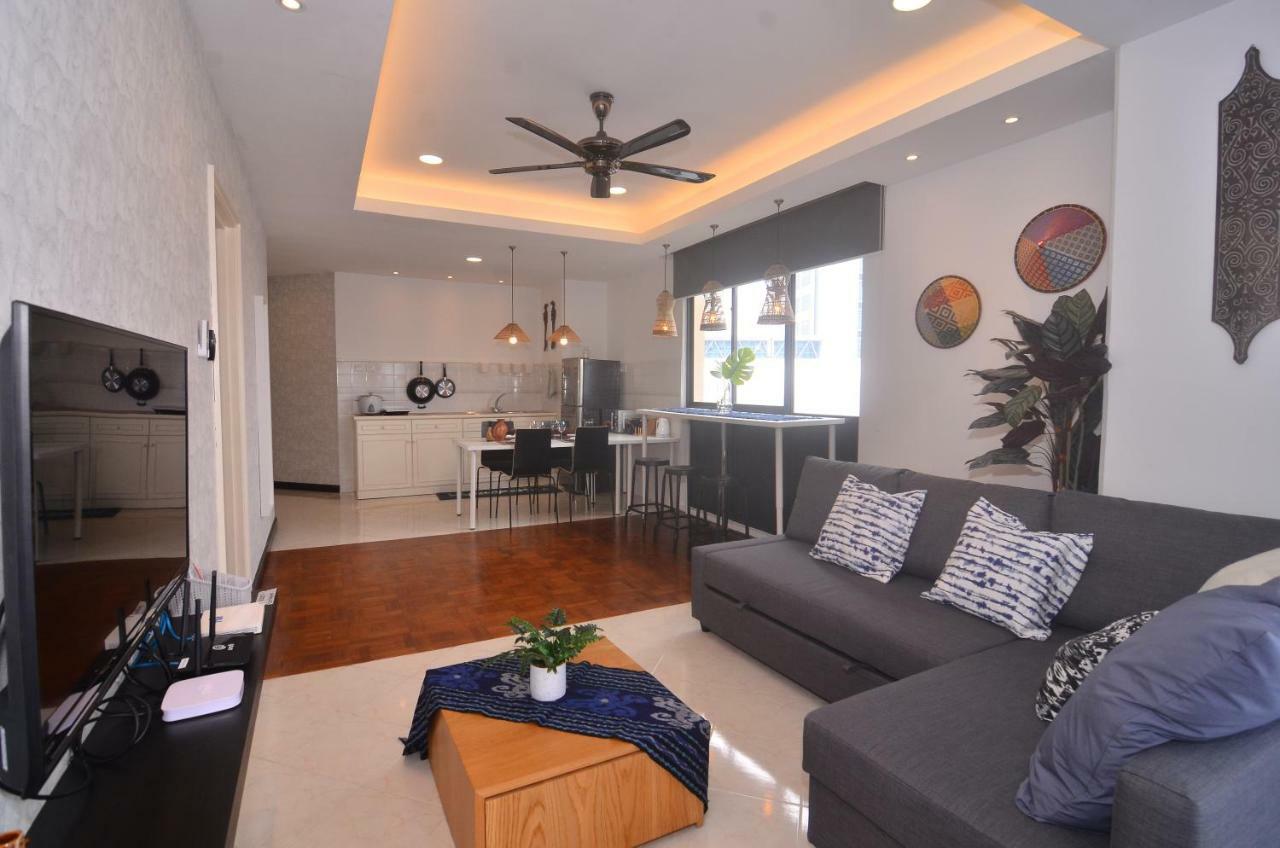 New Riverbank Suites - Waterfront Kuching City Ngoại thất bức ảnh